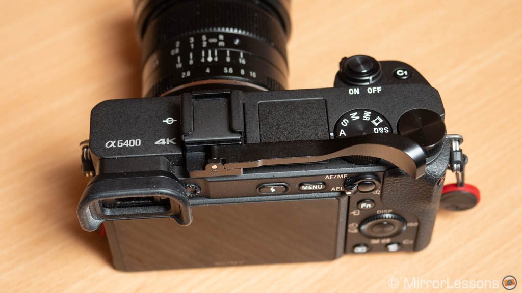 Black ILCE-A6400 Color : Black Camera Accessories JA 1/4 inch Thread PU Leather Camera Half Case Base for Sony A6400 