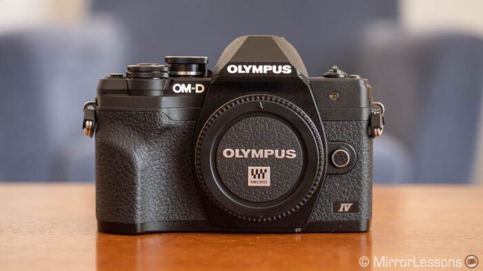 jaloezie Duur Rusteloosheid Olympus OM-D E-M10 III vs E-M10 IV - The 10 main differences (extended) -  Mirrorless Comparison