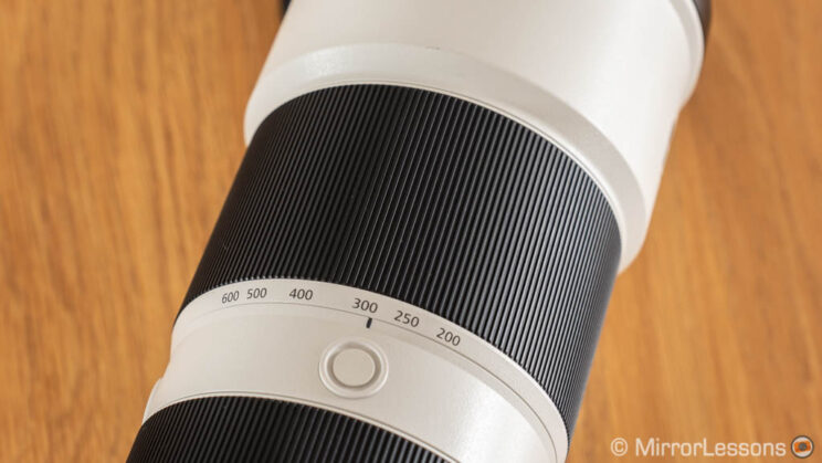close-up on the Sony 200-600mm zoom ring