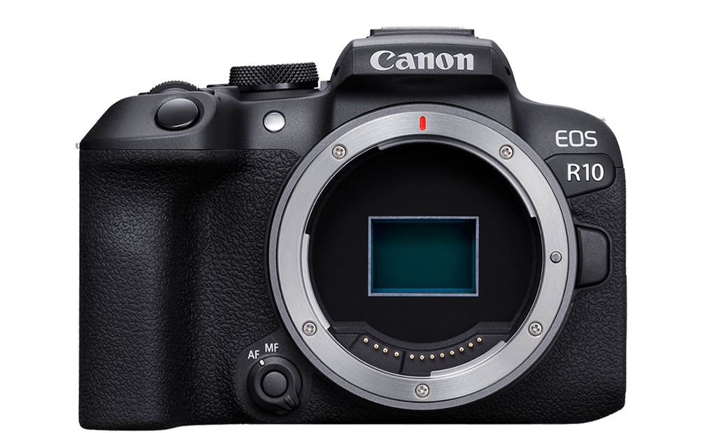 Canon R10, front view