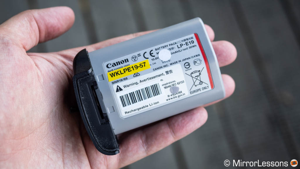 Canon LP-E19 battery