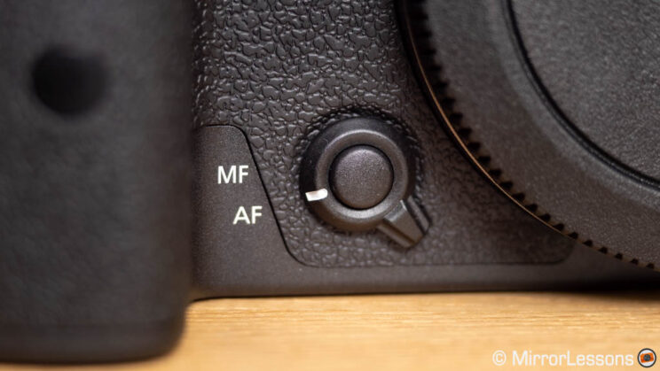 AF/MF switch on the R7