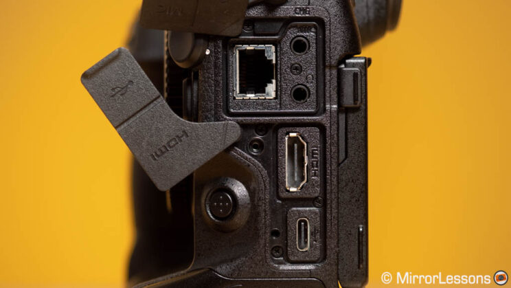 Nikon Z9, connection ports on the side