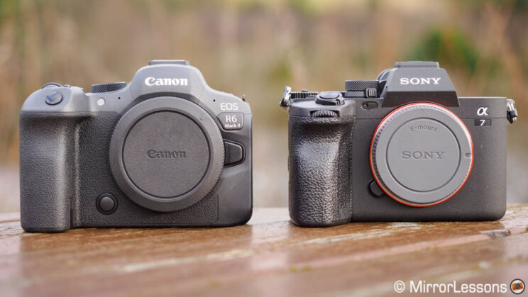 salami Slang Ongeldig Canon R6 II vs Sony A7 IV - The 10 Main Differences and Full Comparison -  Mirrorless Comparison